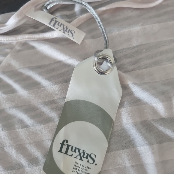 Ladies sheer dress - Picture 8 of 10